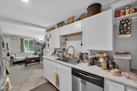 704 Plainfield Avenue, Orange Park FL - photo 18 of 37
