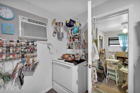 704 Plainfield Avenue, Orange Park FL - photo 15 of 37