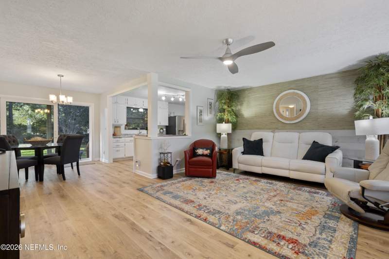 3 bedroom Single Family Residence at 752 Acapulco Road, Holiday Hill, Jacksonville — photo 3