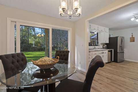 752 Acapulco Road, Jacksonville FL - photo 8 of 40