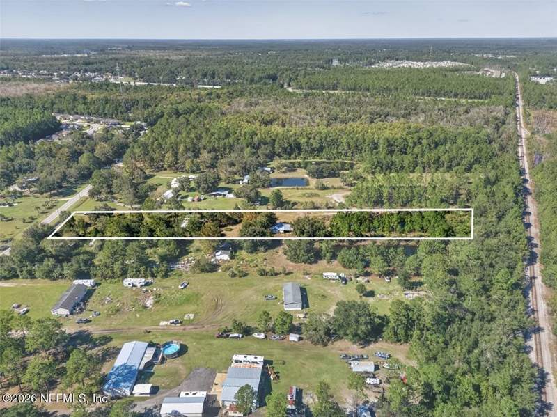 5 bedroom Single Family Residence at 85502 N Harts Road, Yulee, Yulee — photo 2