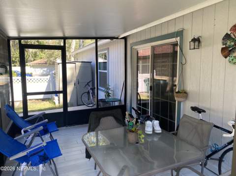 8238 Lake Woodbourne Drive, Jacksonville FL - photo 13 of 15