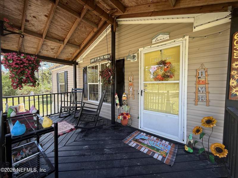 4 bedroom Manufactured Home at 6035 Oak Leaf Road, Big Tree Lakes, Keystone Heights — photo 2