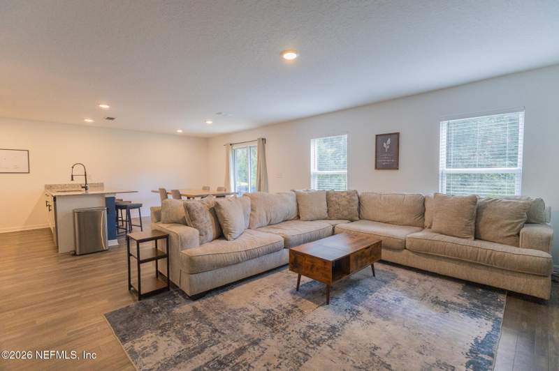 4 bedroom Single Family Residence at 134 Live Oak Loop, Live Oak Golf&cc, Crescent City — photo 2
