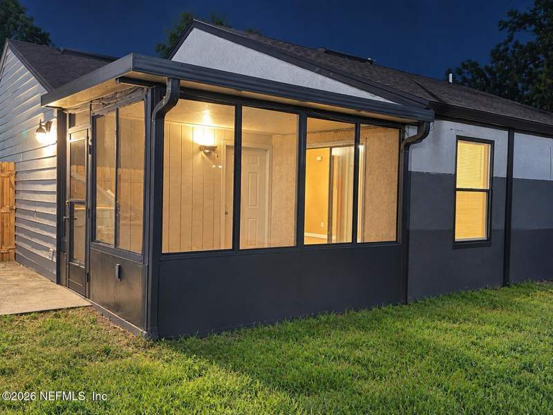 2 bedroom Townhouse at 5520 Community Oaks Court, Community Oaks, Jacksonville — photo 2