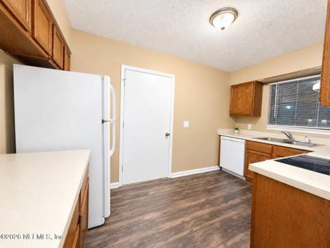 5520 Community Oaks Court, Jacksonville FL - photo 6 of 12