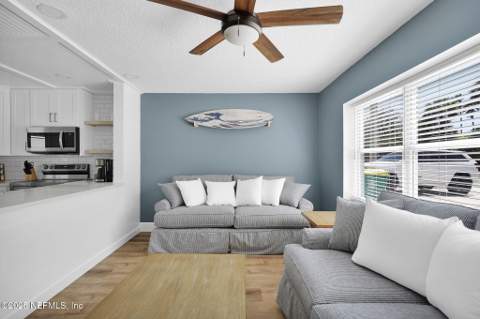 1413 4th Street, Jacksonville Beach FL - photo 7 of 37