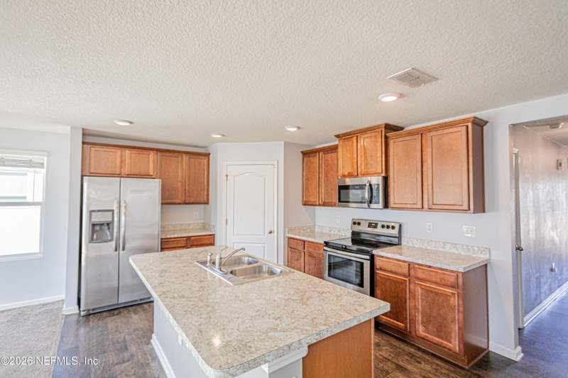 4 bedroom Single Family Residence at 2165 Pebble Point Drive, Magnolia West, Green Cove Springs — photo 2