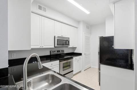 8539 Gate Parkway #9328, Jacksonville FL - photo 12 of 48