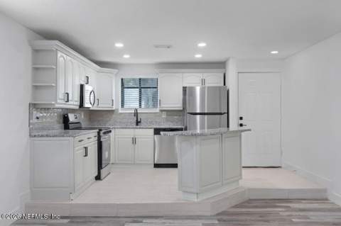 2668 Sunrise Village Drive #B, Orange Park FL - photo 10 of 35
