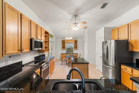 1415 Sun Marsh Drive, Jacksonville FL - photo 20 of 40