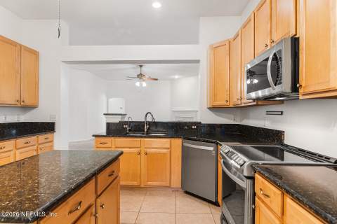 1415 Sun Marsh Drive, Jacksonville FL - photo 16 of 40