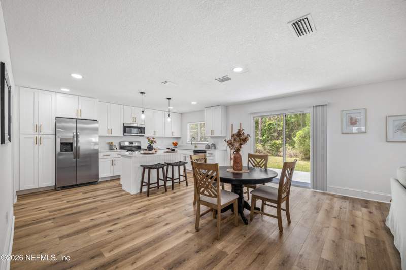 4 bedroom Single Family Residence at 9749 Hazel Lake Drive, Plum Tree, Jacksonville — photo 5