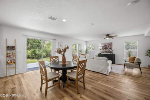 9749 Hazel Lake Drive, Jacksonville FL - photo 18 of 65