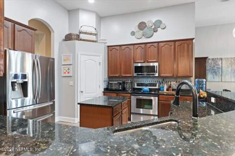 14410 E Cherry Lake Drive, Jacksonville FL - photo 16 of 75
