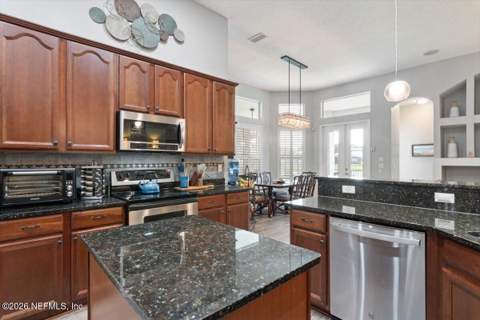 14410 E Cherry Lake Drive, Jacksonville FL - photo 19 of 75
