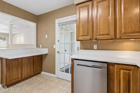 4242 Ortega Boulevard #18, Jacksonville FL - photo 16 of 30