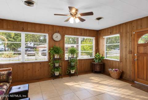 105 Paradise Circle, Crescent City FL - photo 14 of 60