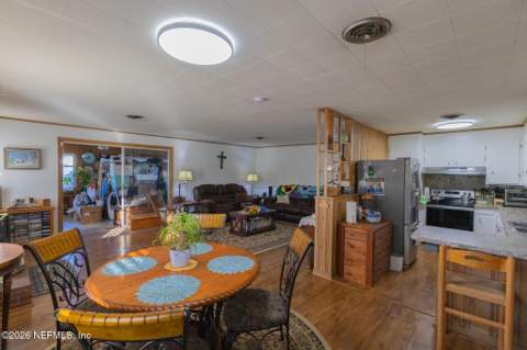 105 Paradise Circle, Crescent City FL - photo 9 of 60