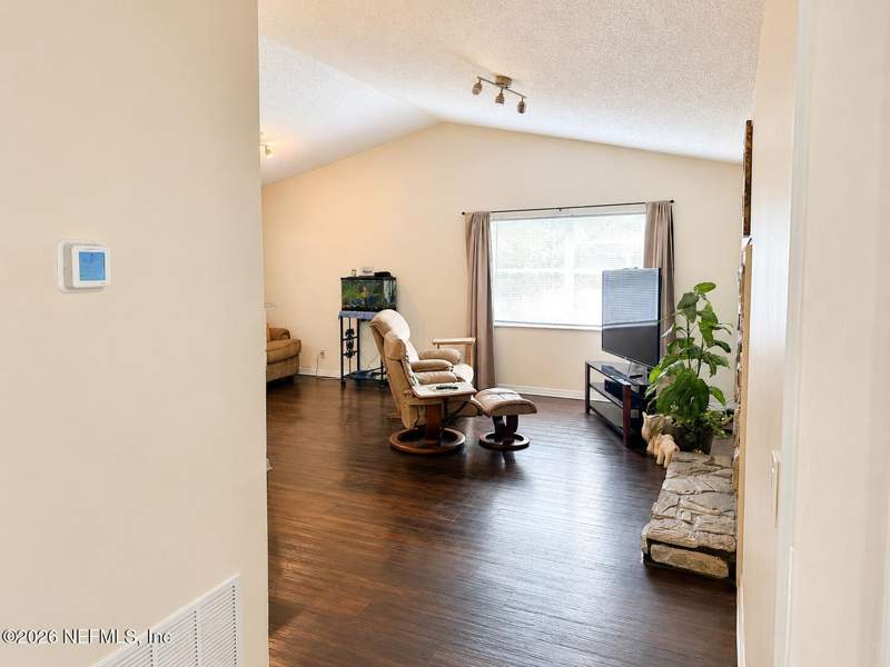 3 bedroom Single Family Residence at 8613 Beechfern Lane, Argyle Forest Villag, Jacksonville — photo 4