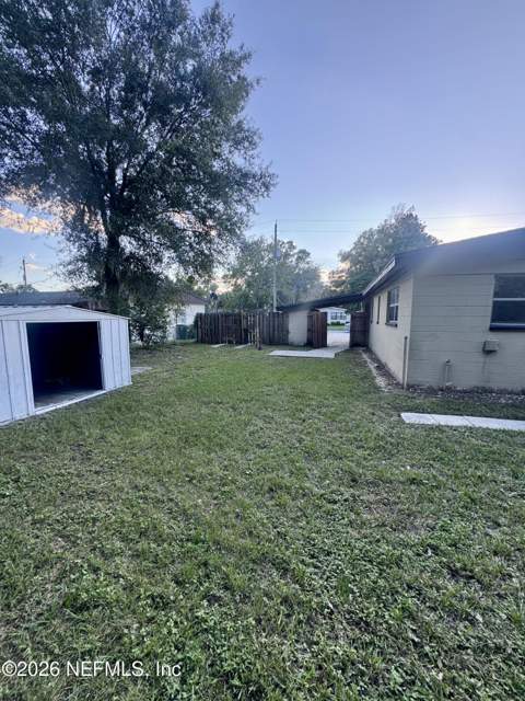 8067 Santillo Drive, Jacksonville FL - photo 16 of 17