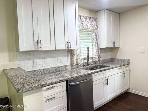 8613 Beechfern Lane, Jacksonville FL - photo 11 of 27
