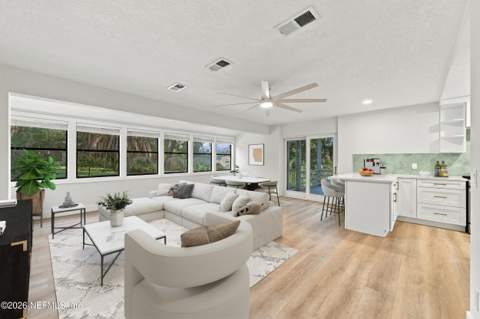 360 Tidewater Drive, Jacksonville FL - photo 14 of 67