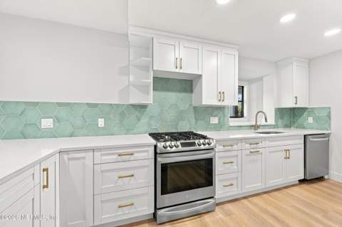 360 Tidewater Drive, Jacksonville FL - photo 17 of 67