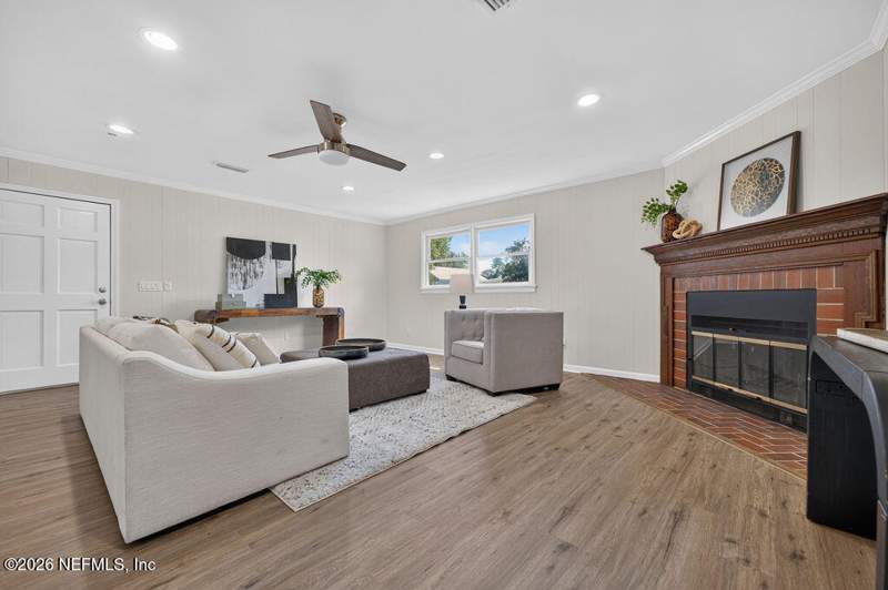 4 bedroom Single Family Residence at 803 Acapulco Road, Holiday Hill, Jacksonville — photo 4