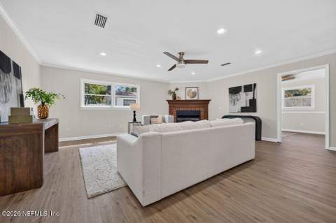 803 Acapulco Road, Jacksonville FL - photo 7 of 35
