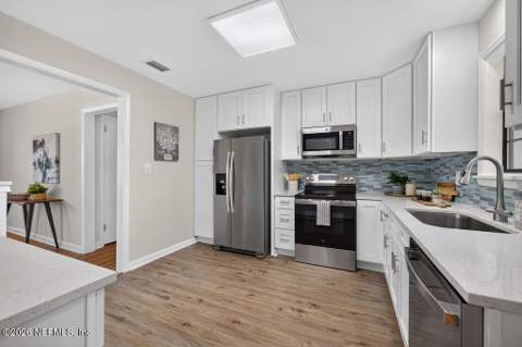 803 Acapulco Road, Jacksonville FL - photo 8 of 35
