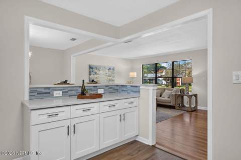 803 Acapulco Road, Jacksonville FL - photo 14 of 35