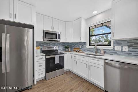 803 Acapulco Road, Jacksonville FL - photo 12 of 35