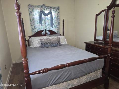 8815 Macarthur Court, Jacksonville FL - photo 7 of 11