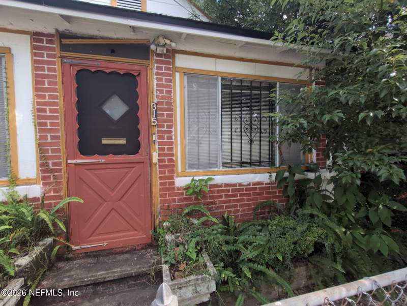 4 bedroom Single Family Residence at 315 Woodlawn Avenue, Woodhaven Park, Jacksonville — photo 3