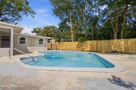 4133 Arcot Circle, Jacksonville FL - photo 8 of 38