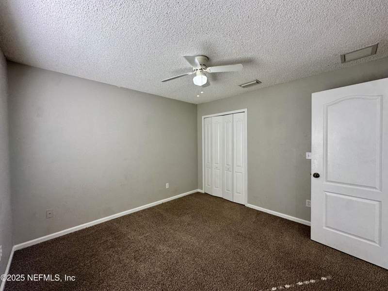 4 bedroom Single Family Residence at 6764 Gentle Oaks Drive, Gentle Woods, Jacksonville — photo 2
