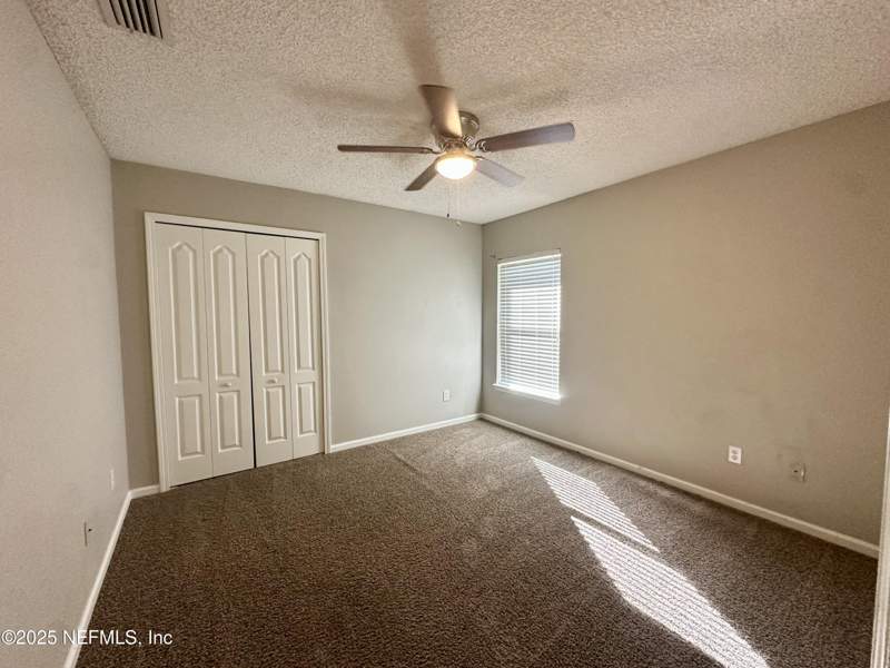 4 bedroom Single Family Residence at 6764 Gentle Oaks Drive, Gentle Woods, Jacksonville — photo 4
