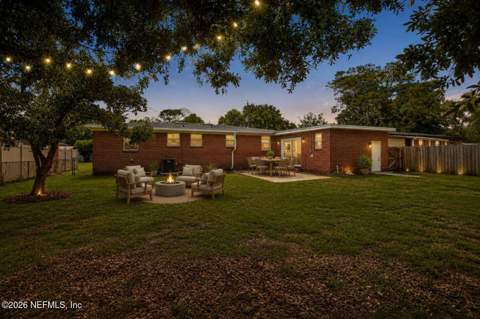 3734 Barmer Drive, Jacksonville FL - photo 7 of 20