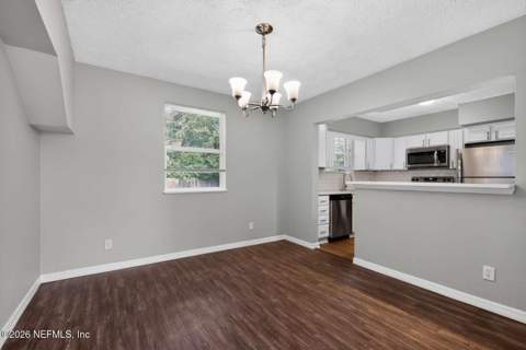 3734 Barmer Drive, Jacksonville FL - photo 13 of 20