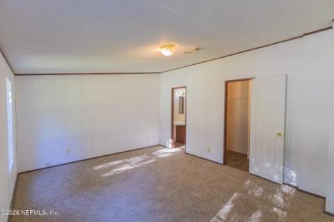 4107 Silver Lake Drive, Palatka FL - photo 11 of 41