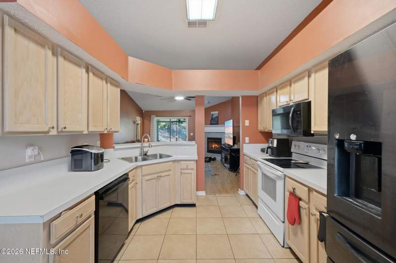 3 bedroom Single Family Residence at 8545 N Devoe Avenue, Marietta Forrest, Jacksonville — photo 5