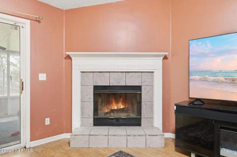 8545 N Devoe Avenue, Jacksonville FL - photo 8 of 25
