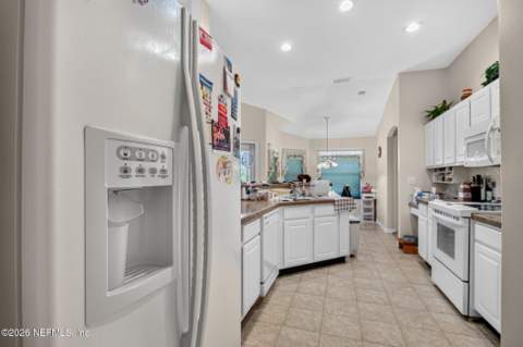12048 Collins Creek Drive, Jacksonville FL - photo 20 of 31