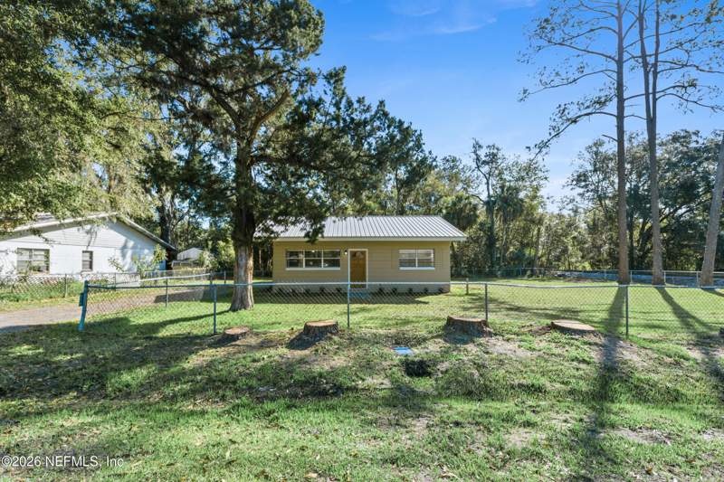 3 bedroom Single Family Residence at 636 S Epperson Street, Starke, Starke — photo 5