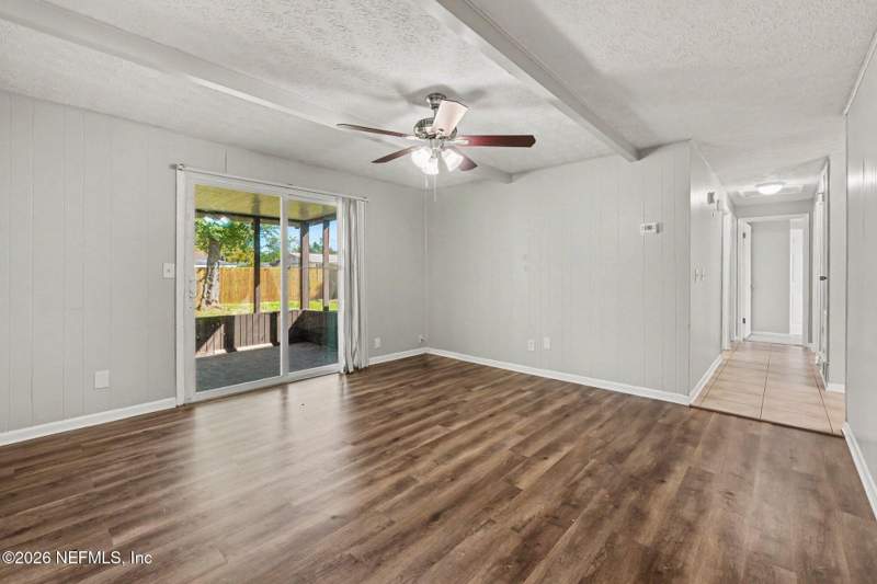 3 bedroom Single Family Residence at 553 Clermont Avenue, Bellair, Orange Park — photo 3