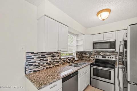 355 Aquarius Concourse, Orange Park FL - photo 13 of 32