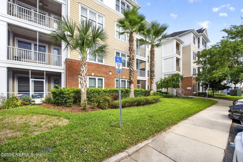 3 bedroom Condominium at 13364 Beach Boulevard #140, Wolf Creek, Jacksonville — photo 4