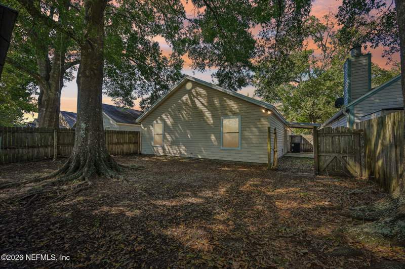 3 bedroom Single Family Residence at 1847 Mackenzie Court, Habitat, Middleburg — photo 3