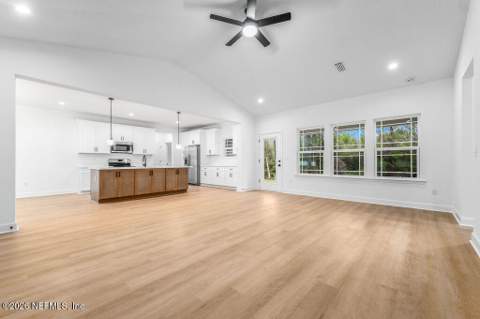 2168 Hibiscus Avenue, Middleburg FL - photo 7 of 24